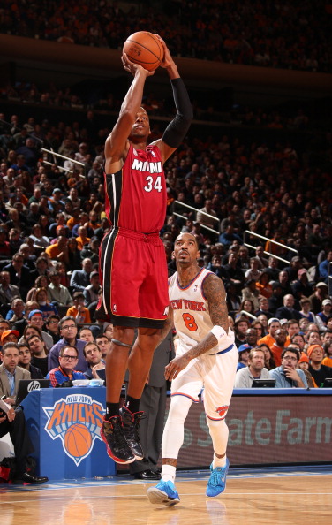 越二垒手身 越二垒手身