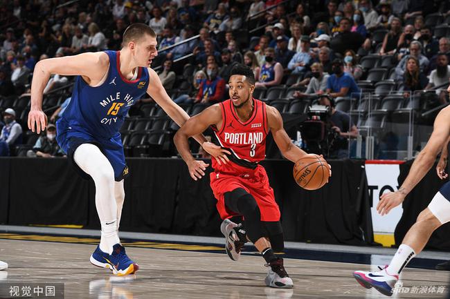 中锋的深降 中锋的深降